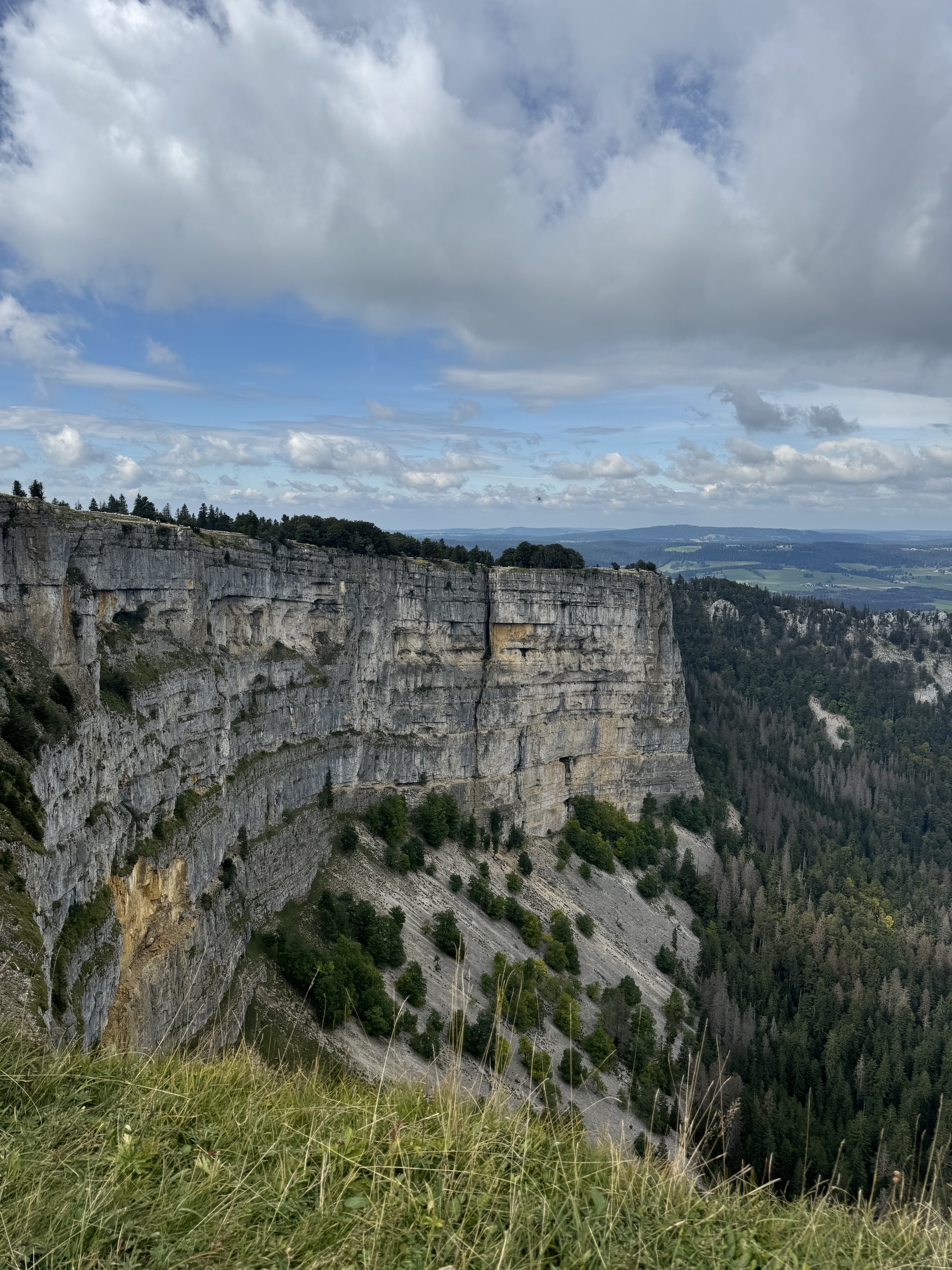 El circo rocoso del Creux du Van